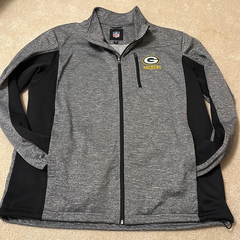 NFL Green Bay packer full zip jacket with 3 pockets polyester/spandex XXL